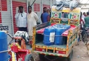 ৩০০ টাকা লিটার দরে পেট্রল বিক্রি; ভ্রাম্যমাণ আদালতের অভিযানে আটক — দৈনিক দুর্নীতির বার্তা