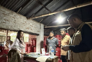 লাইসেন্স ছাড়াই বিপুল মজুদ; কৃত্রিম সংকট তৈরির অভিযোগে ভ্রাম্যমাণ আদালতের দণ্ড — দৈনিক দুর্নীতির বার্তা Gas cylinder hoarding fined in Kaliganj mobile court penalizes trader for illegal stockpiling — Dainik Durnitir Barta —— dainikdurniti.com —