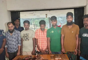 বিশেষ অভিযানে উদ্ধার বিপুল বৈদ্যুতিক মালামাল, একাধিক মামলার আসামি গ্রেপ্তার — দৈনিক দুর্নীতির বার্তা Habiganj transformer theft gang arrested police operation — Dainik Durnitir Barta —— dainikdurniti.com —