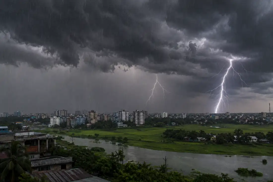 বাংলাদেশে ঝড়-বৃষ্টি ও বজ্রপাতের পূর্বাভাস