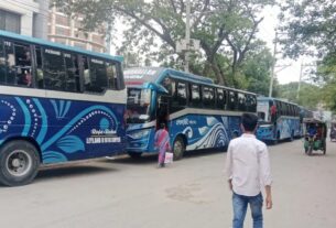 সাভারে শিক্ষার্থীদের প্রতিবাদে বাস আটক