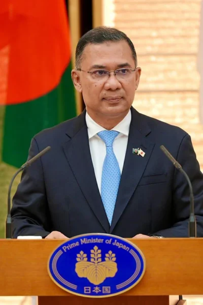 জাপানের প্রধানমন্ত্রী সানায়ে তাকাইচির সঙ্গে দ্বিপক্ষীয় শীর্ষ বৈঠকে আলোচনার পর টোকিওতে এক যৌথ সংবাদ সম্মেলনে বক্তব্য রাখেন প্রধানমন্ত্রী তারেক রহমান
